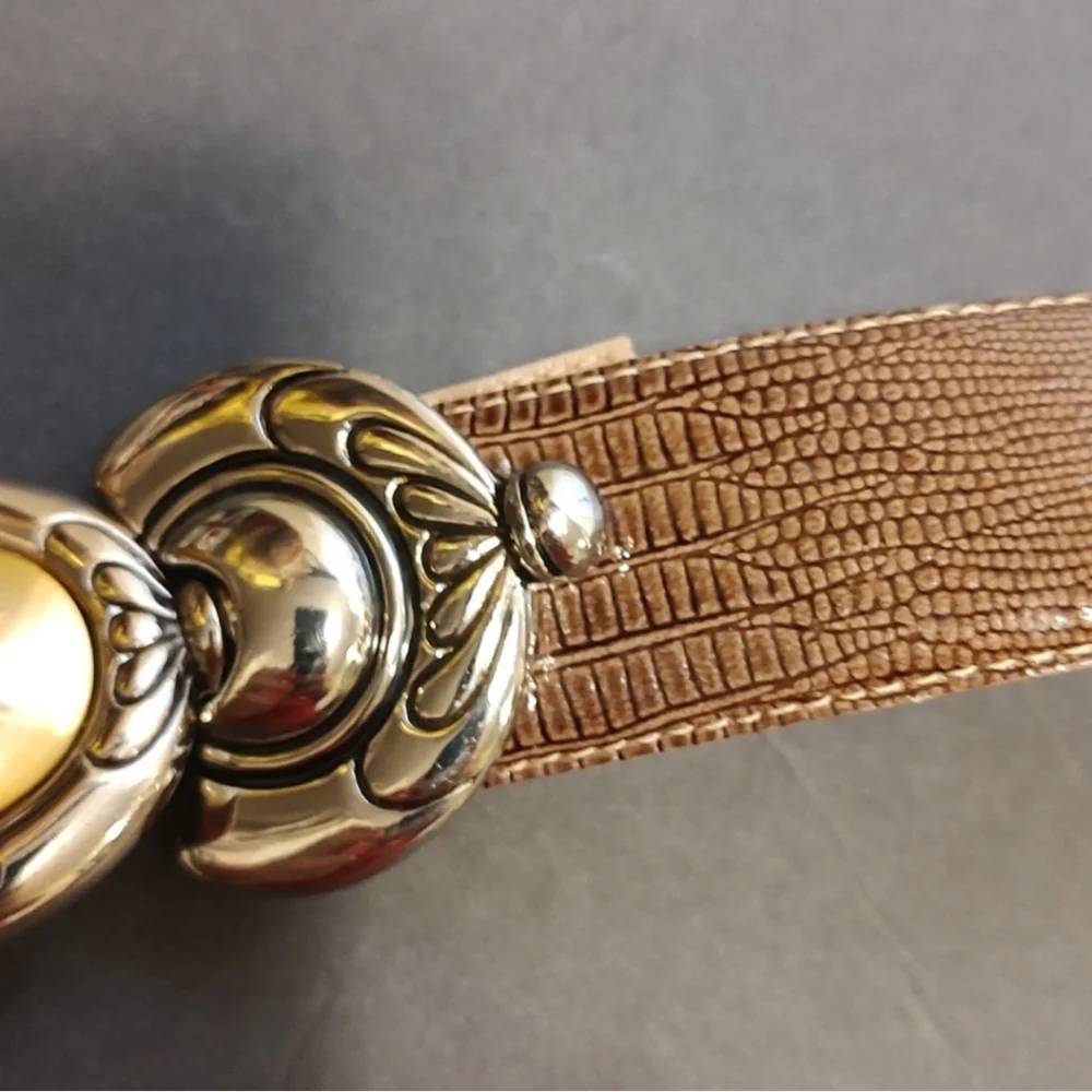 Genuine leather snakeskin pattern light brown fashion belt buckle belt